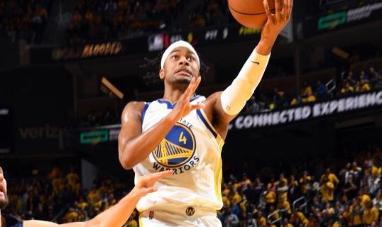 体育app-穆迪表现愈发沉稳 勇士三位新秀即将在周一同台